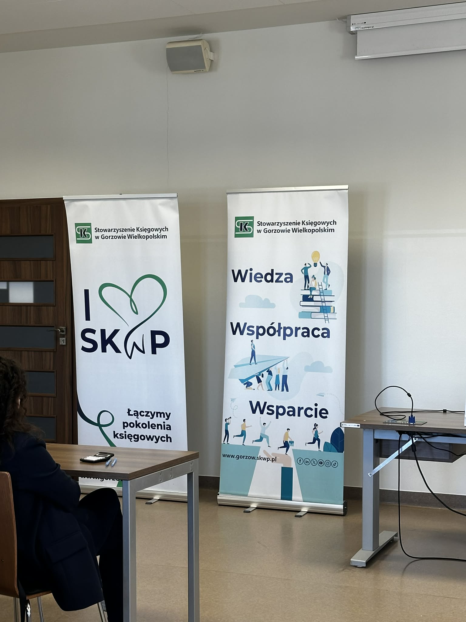 messenger_creation_a4444bdf-d88c-4531-8000-96cd198e3ecb